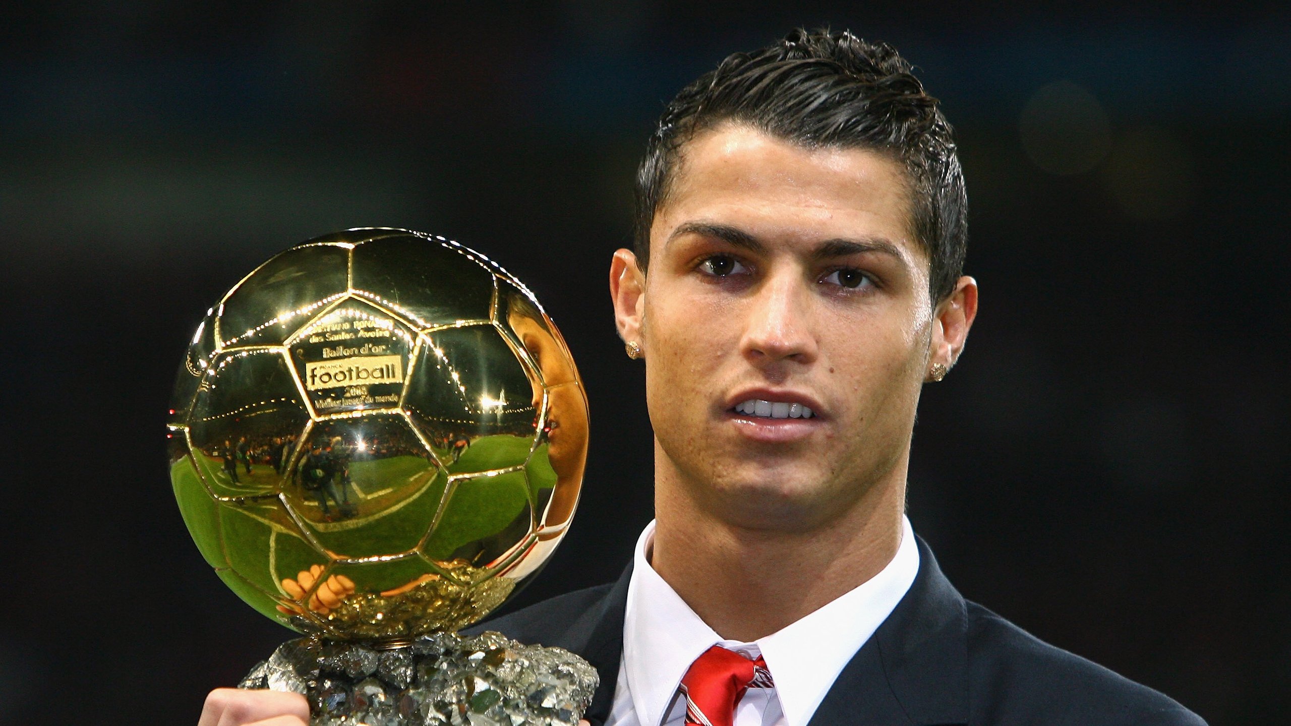 热刺客场负于利物浦,德比失利