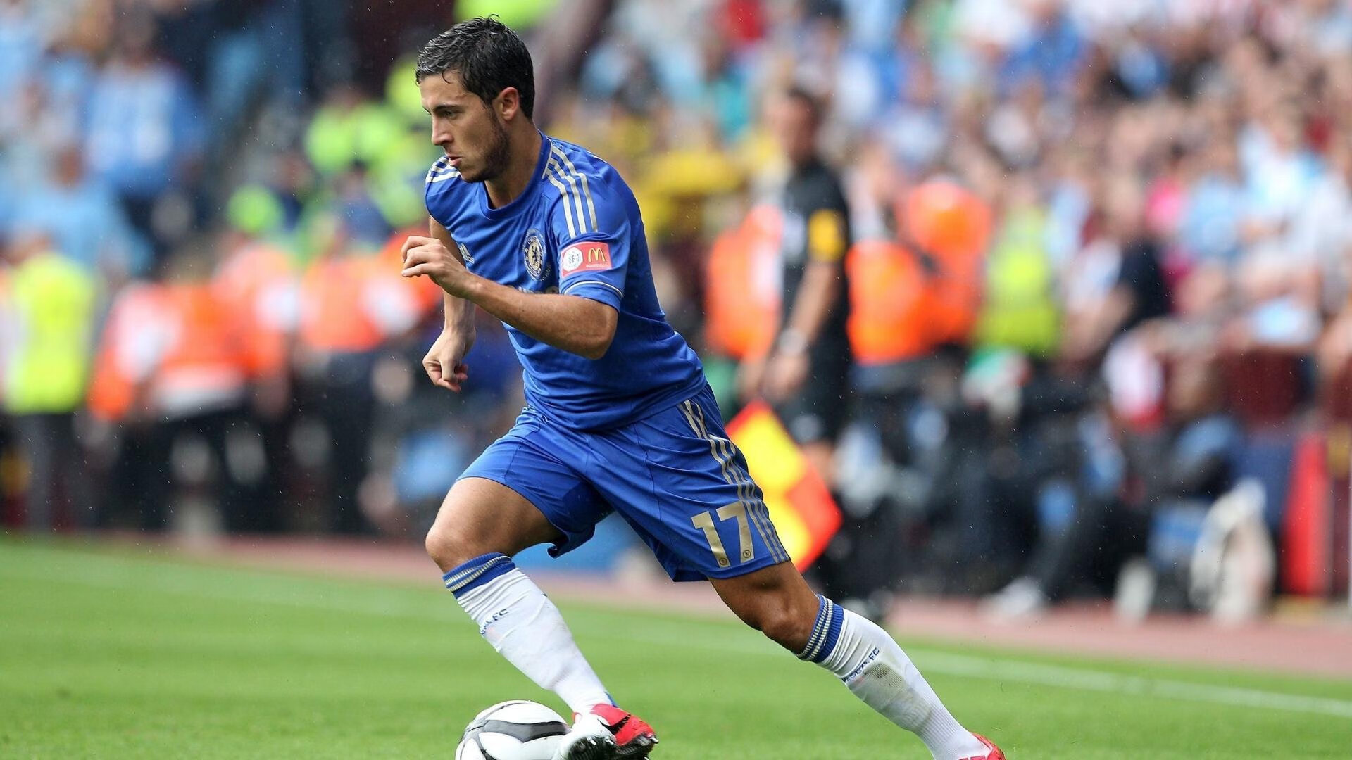 爱游戏平台-精妙技巧频现，球员实力逐渐凸显，球员技能