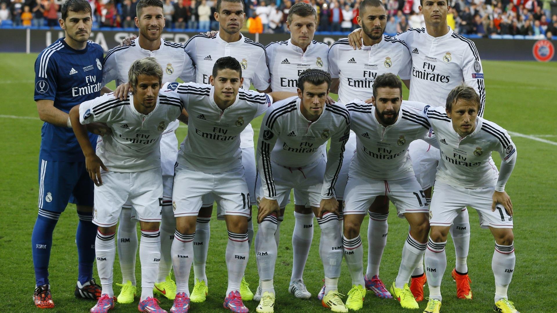 芬兰击败阿尔及利亚,欧洲国家联赛实力显现,芬兰首次入围欧洲杯庆祝